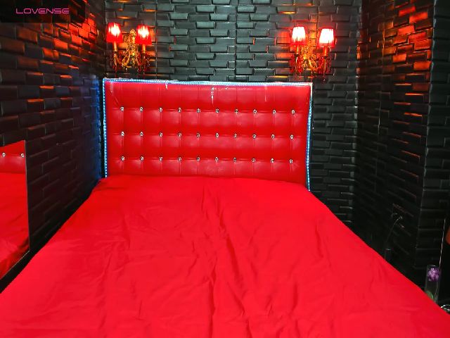 Live sex webcam photo for Cum_Princess_ #269300881