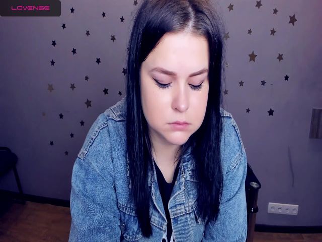 Live sex webcam photo for Sinnarey #269303415