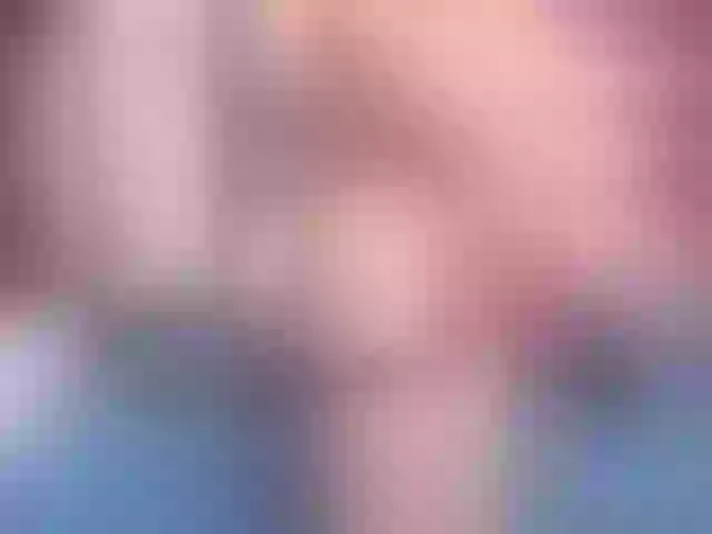 Live sex webcam photo for LizGutierrez #269299218