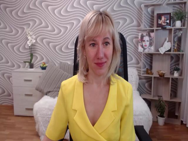 Live sex webcam photo for SvenIsolde #269314260