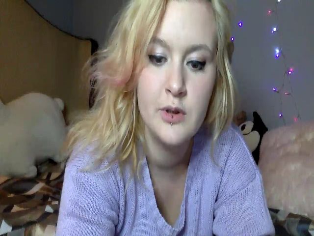 Live sex webcam photo for Avery_Doll #269298739