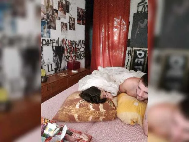 Live sex webcam photo for Lana69Curt21 #269305378