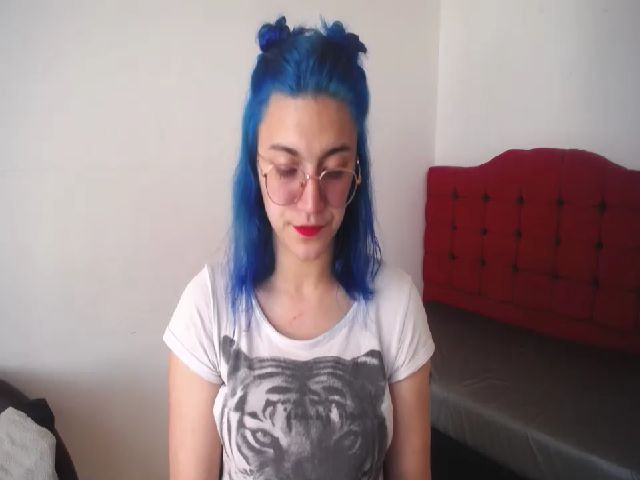 Live sex webcam photo for Carolinforbes #269312546