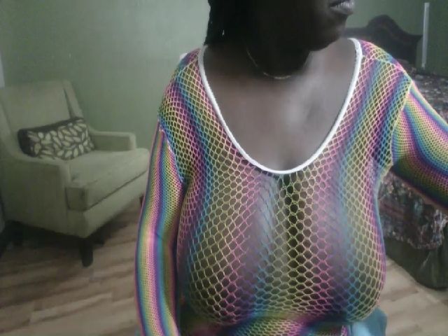 Live sex webcam photo for CoCoThundah #269312486