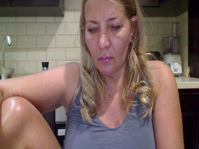 Live sex webcam photo for HeyHeyGrey #269298938