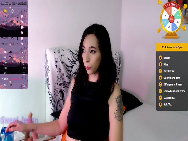 Live sex webcam photo for Sweet_jeenn #269307601