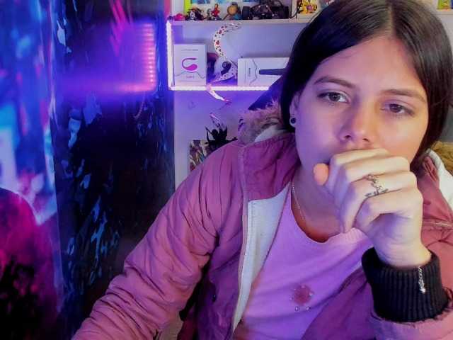 Live sex webcam photo for XCrislerSweet #269306399