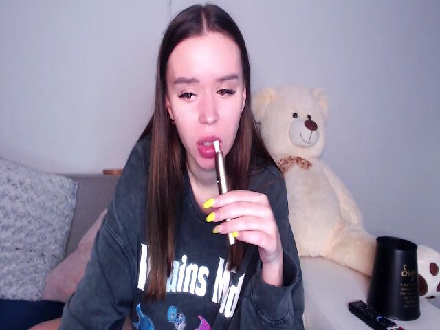 Live sex webcam photo for AliceSkye #269307201