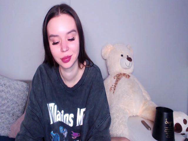 Live sex webcam photo for AliceSkye #269307790