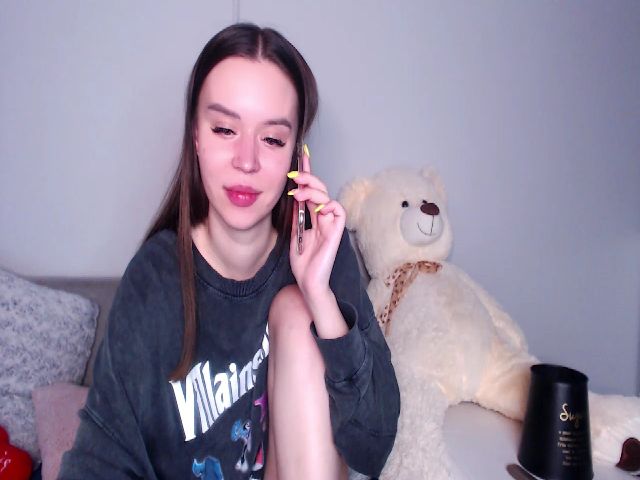 Live sex webcam photo for AliceSkye #269309015