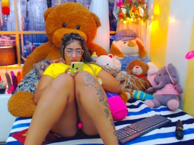 Live sex webcam photo for Eloveskamy #269325411