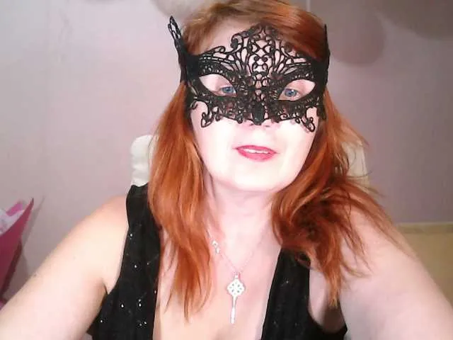 Live sex webcam photo for leeloofire #269329091