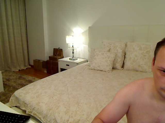 Live sex webcam photo for desire4xxx #269315474