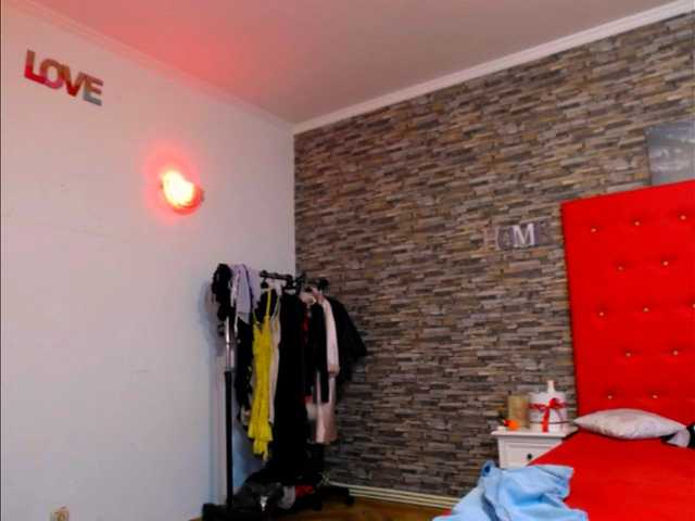 Live sex webcam photo for TastyShow #269324993