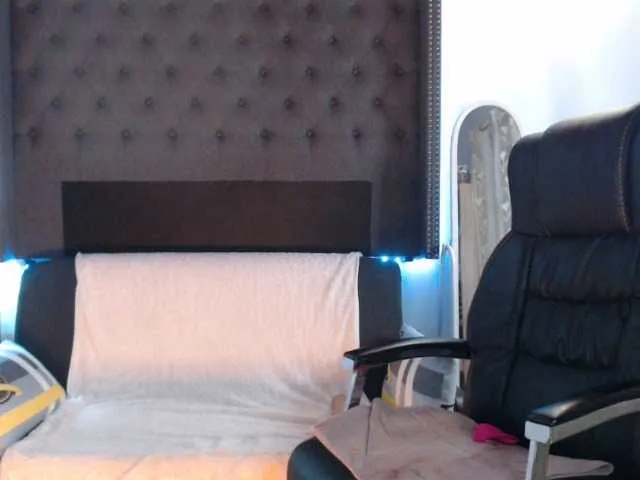 Live sex webcam photo for Claritababe #269315592