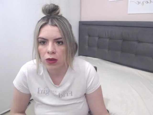 Live sex webcam photo for VeraVersace #269325287