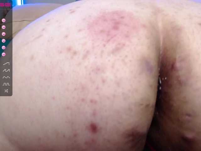 Live sex webcam photo for ZoeMiaw #269329384