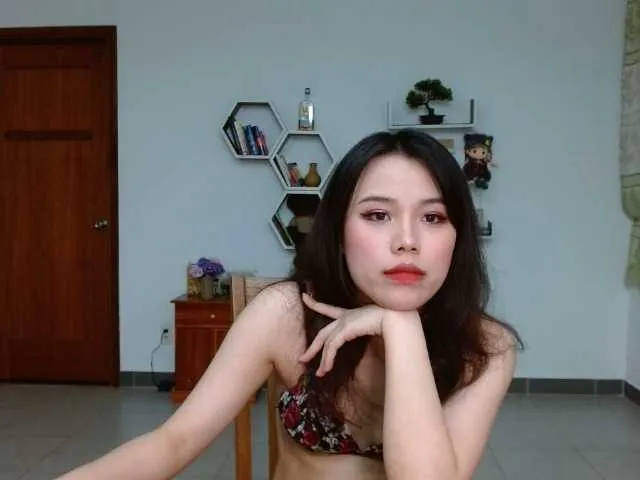 Live sex webcam photo for HahaNami #269329745