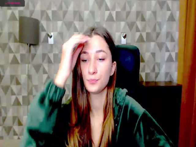 Live sex webcam photo for Nikolle_Love #269323931