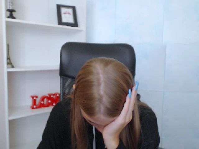 Live sex webcam photo for SshyTeen #269321832