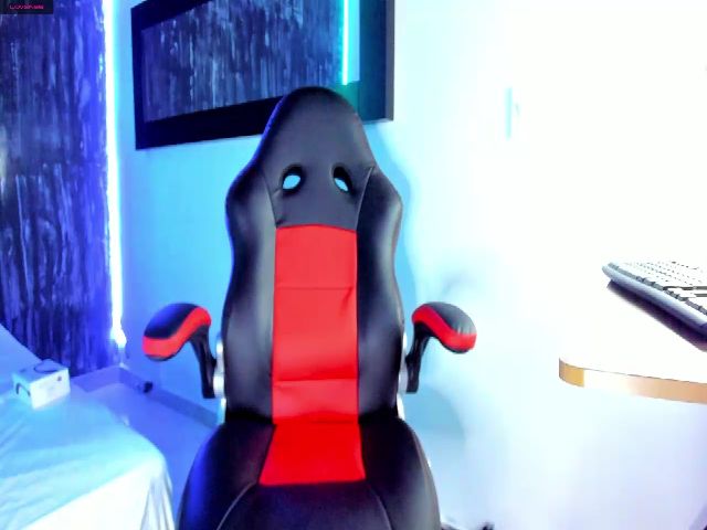 Live sex webcam photo for Meganmoore_ #269319126