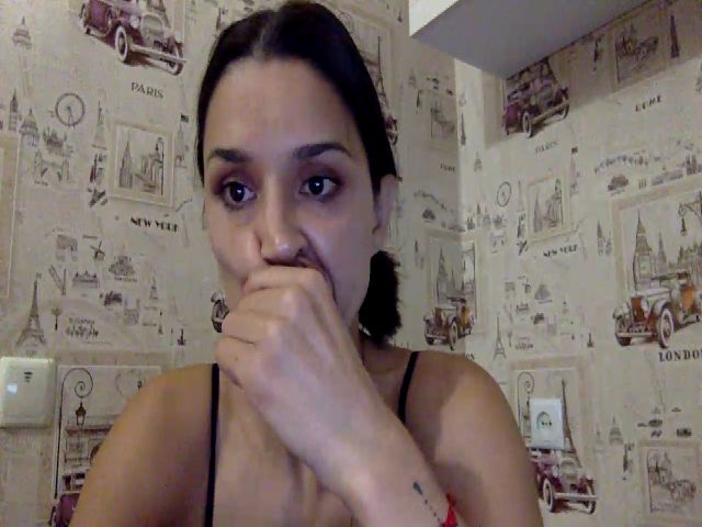 Live sex webcam photo for JolyBoss #269327993