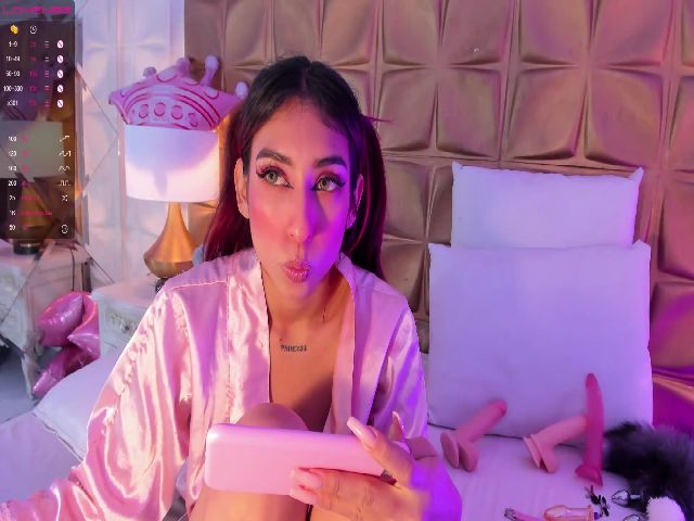 Live sex webcam photo for CandyLaw_ #269328467