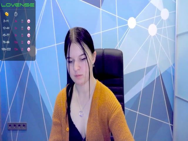 Live sex webcam photo for AnnaFols #269321502