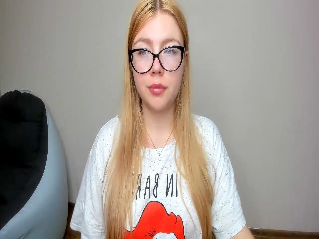 Live sex webcam photo for milafix #269333087