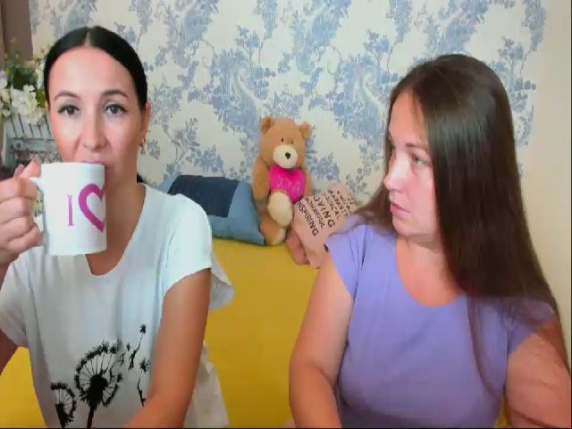 Live sex webcam photo for NikaRysa #269331623