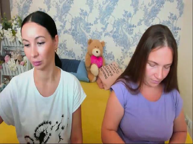 Live sex webcam photo for NikaRysa #269332111