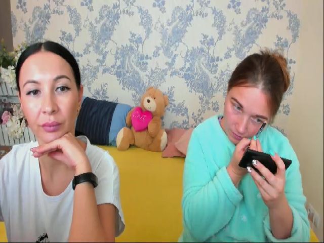 Live sex webcam photo for NikaRysa #269333740