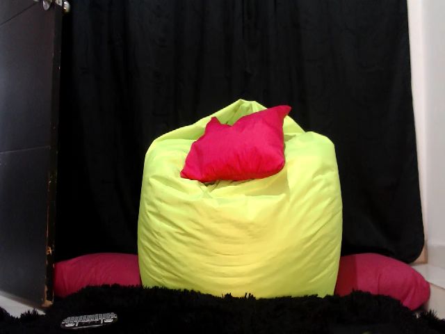 Live sex webcam photo for TrissaBenson #269333382