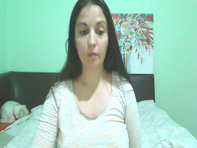 Live sex webcam photo for OneHotty #269334054