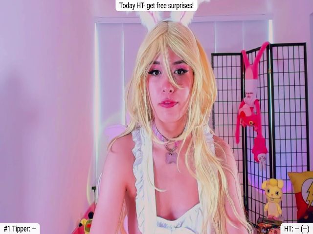 Live sex webcam photo for Agostinha_Red #269327039