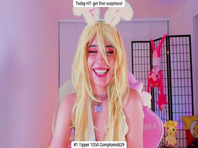 Live sex webcam photo for Agostinha_Red #269334401