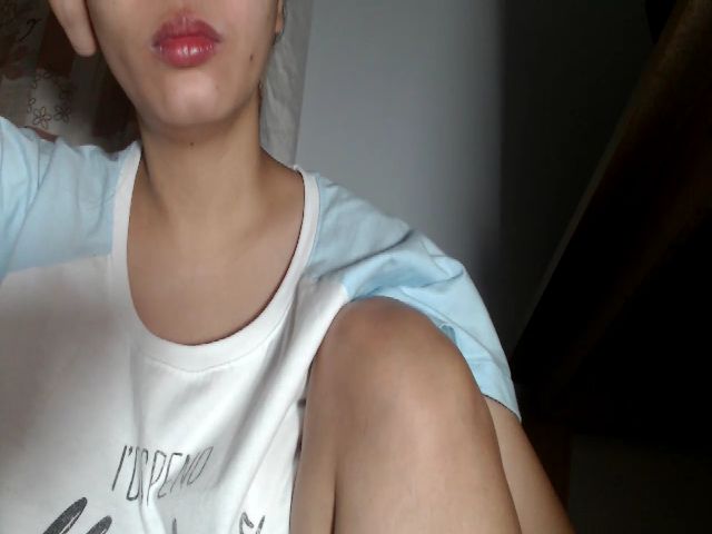 Live sex webcam photo for HotpukiLuver #269332672