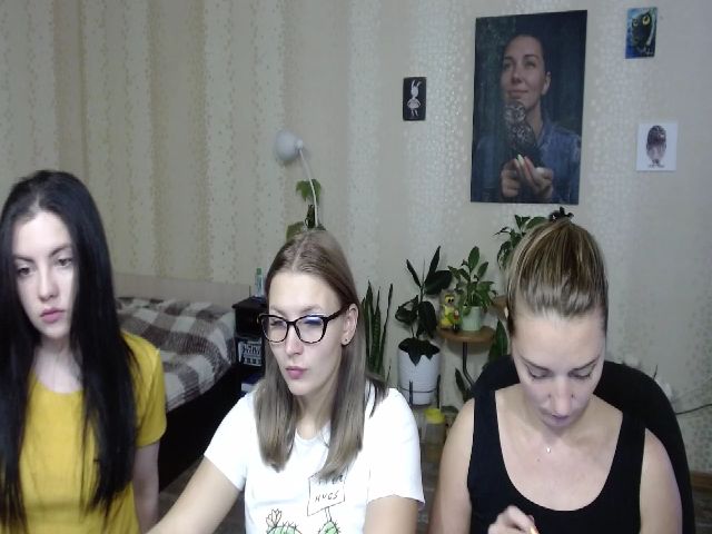 Live sex webcam photo for Emi_lywild #269326154