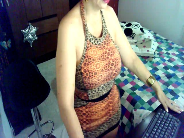 Live sex webcam photo for Milfsexy_ #269322113
