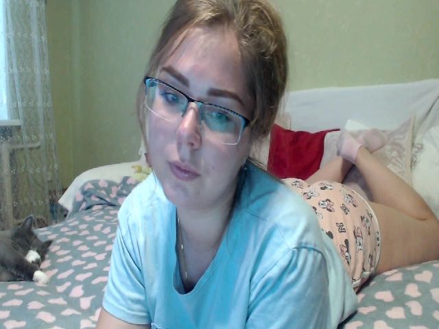 Live sex webcam photo for Scarlet_Johan #269326837