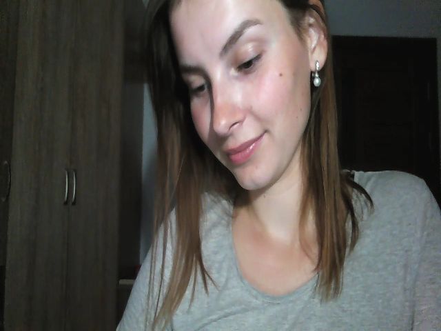 Live sex webcam photo for MisssSun #269327820