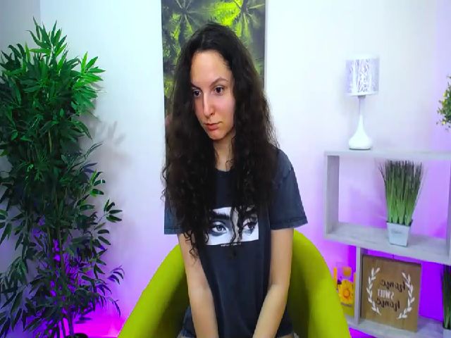 Live sex webcam photo for Linda__sweet #269326496