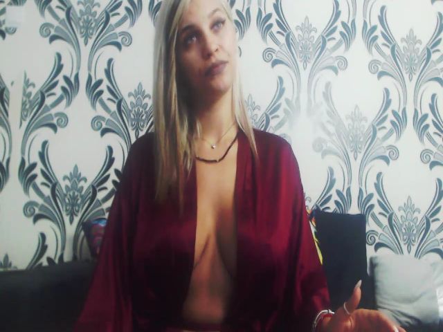 Live sex webcam photo for Lorehottie #269328067