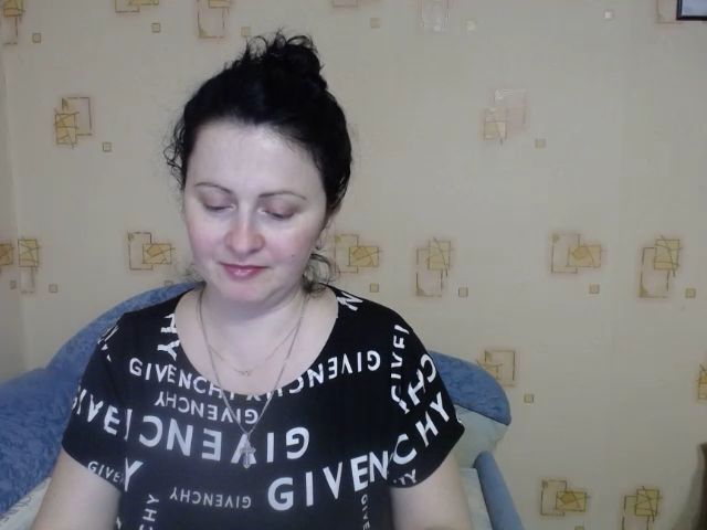 Live sex webcam photo for Alice2005 #269328383