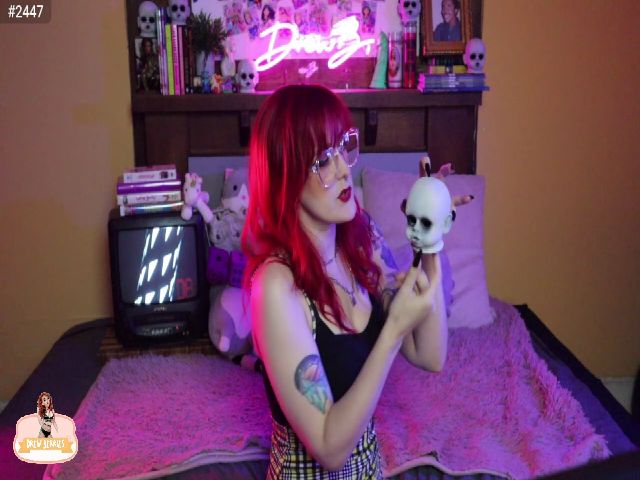 Live sex webcam photo for DrewBerries #269333865