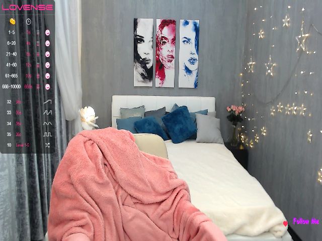 Live sex webcam photo for KerryBlair #269318608