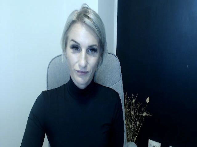 Live sex webcam photo for Blonde_ANGE #269319614