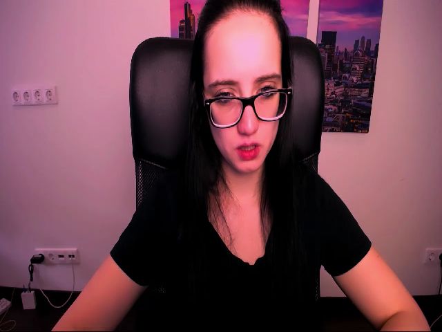 Live sex webcam photo for RebekaJo #269321785