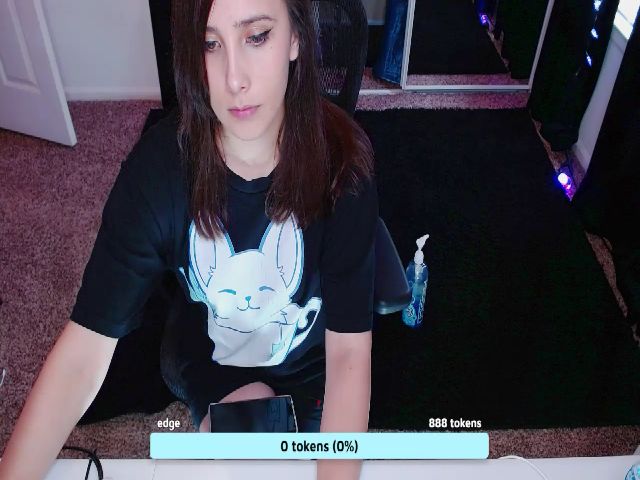 Live sex webcam photo for moonlitfox #269332533