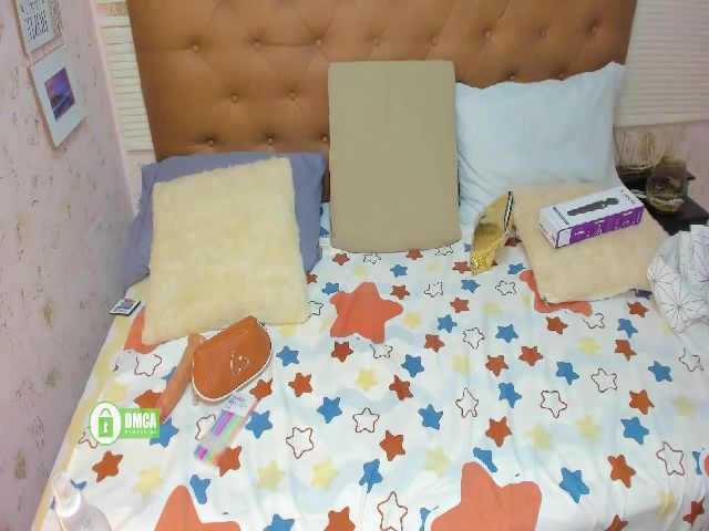 Live sex webcam photo for Evelyn__lee #269326877